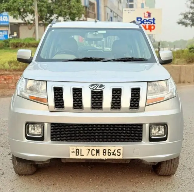 Mahindra TUV300 T8 2017