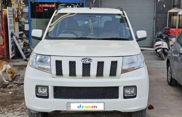 Mahindra TUV300 T8 2016