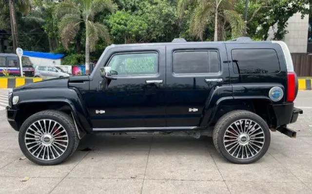 Hummer H3 BASE 2011