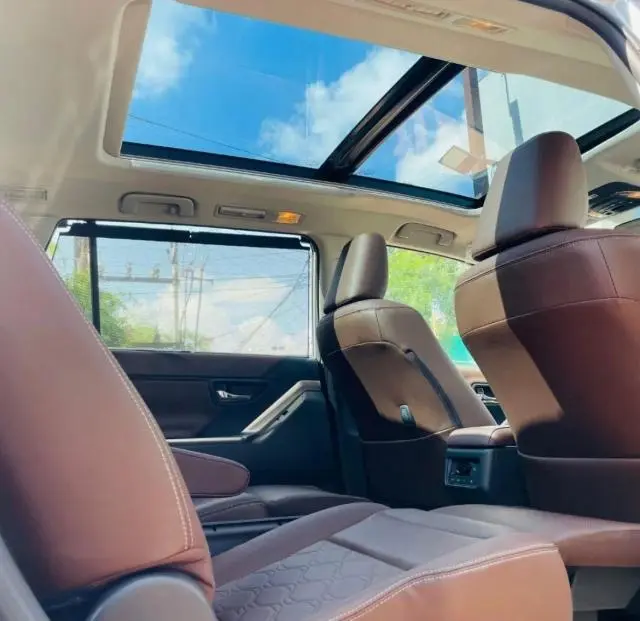Toyota Innova Hycross ZX Hybrid 7 STR 2023