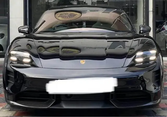 Porsche Taycan Turbo S 2022