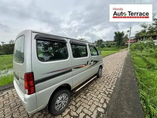 Maruti Suzuki Eeco 5 STR 2011