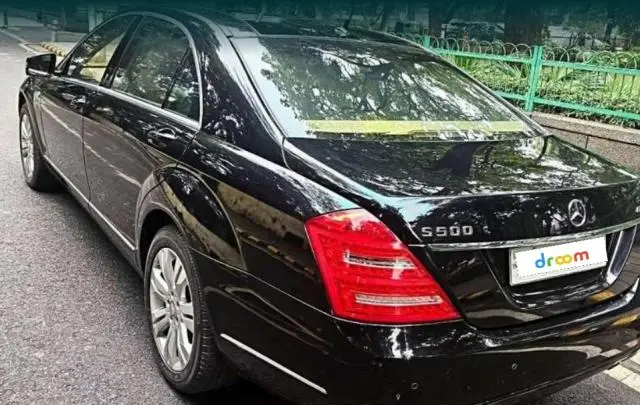 Mercedes-Benz S-Class S 500 2011