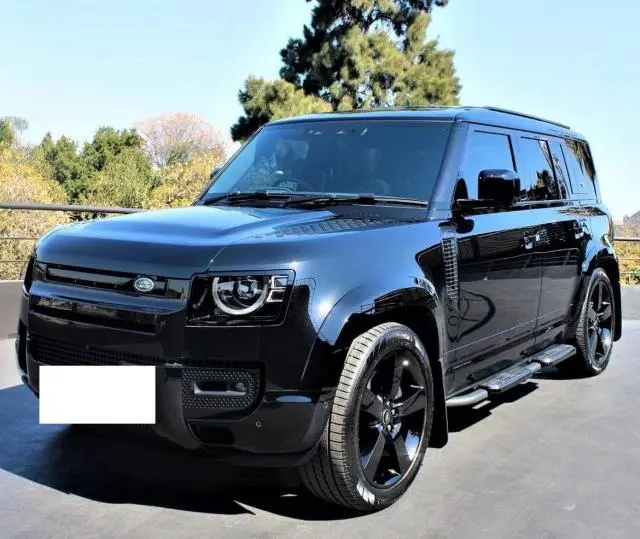 Land Rover Defender 110 X-Dynamic HSE D300 2023