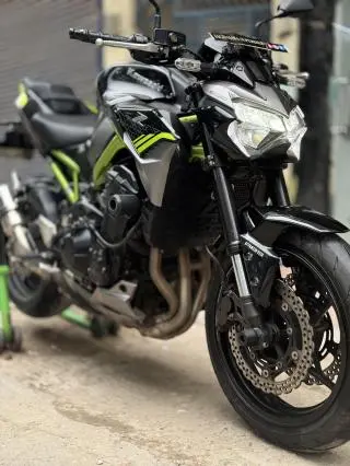Kawasaki Z900 2021