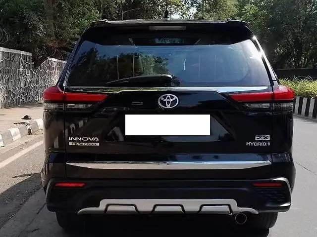 Toyota Innova Hycross ZX Hybrid 7 STR 2024