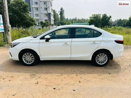 Honda City V i-DTEC 2020