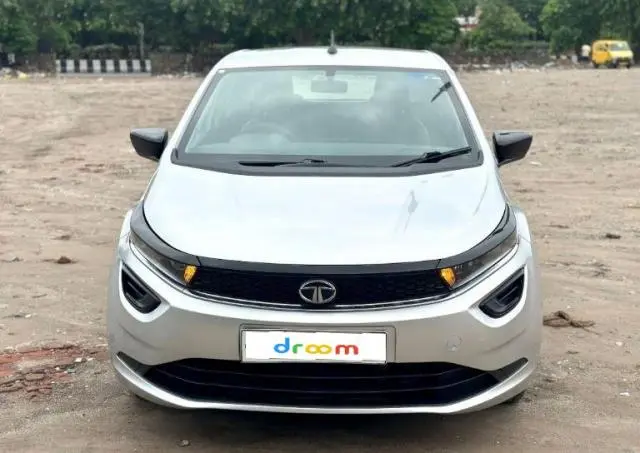 Tata Altroz XE Petrol 2021