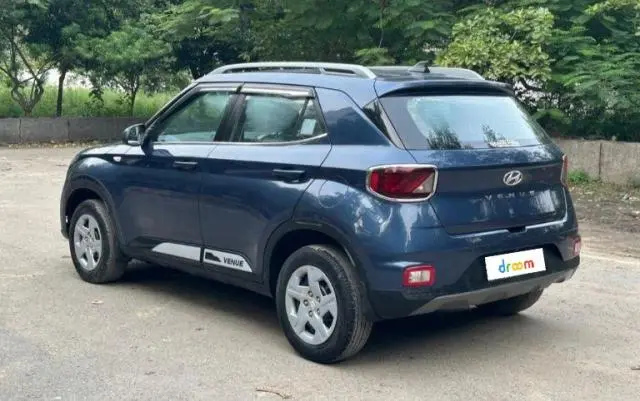 Hyundai Venue S 1.2 Petrol 2022