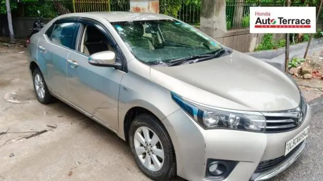 Toyota Corolla Altis 1.8 G 2015