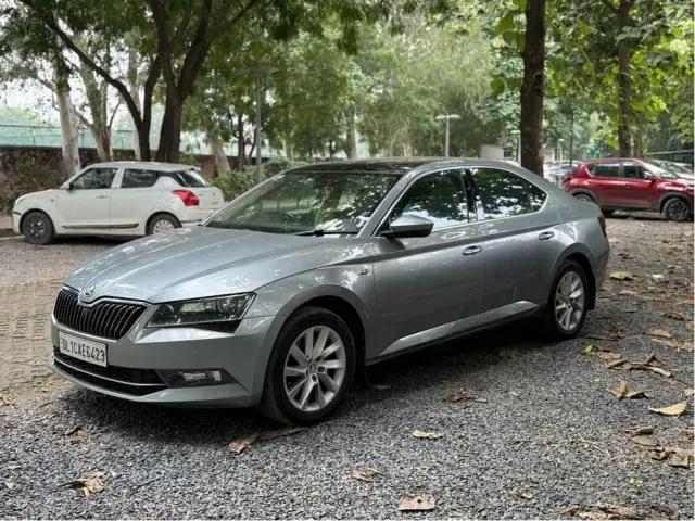 Skoda Superb 1.8 L&K TSI AT 2016