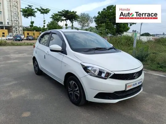 Tata Tiago Revotron XZ 2020