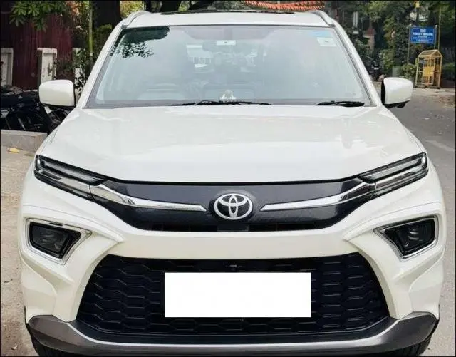 Toyota Urban Cruiser Hyryder V Hybrid 2024