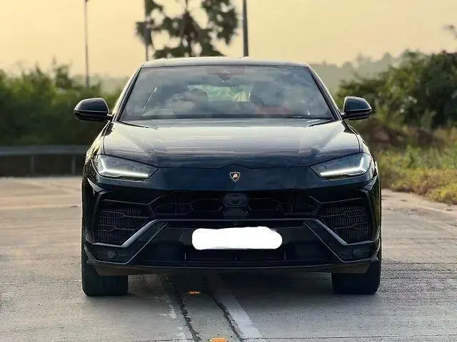 Lamborghini Urus Twin-Turbo V8 2019