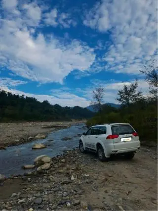 Mitsubishi Pajero Sport 4X4 2015