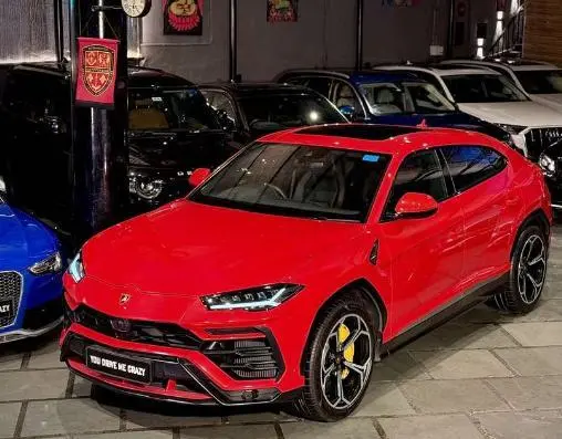 Lamborghini Urus Twin-Turbo V8 2021