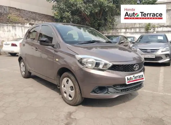 Tata Tiago Revotron XT 2017