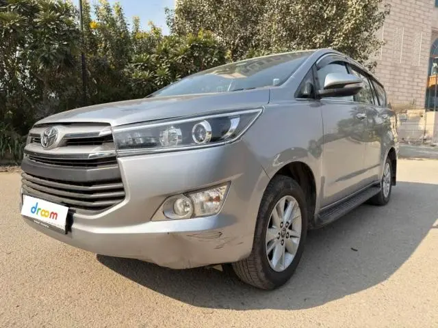 Toyota Innova Crysta 2.4 VX 8 STR 2017