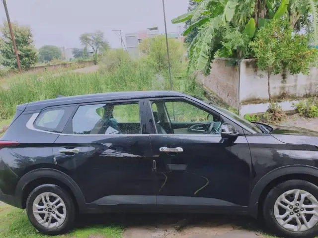 Kia Carens Premium (O) 1.5 Diesel MT 7 STR 2025