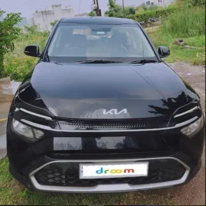 Kia Carens Premium (O) 1.5 Diesel MT 7 STR 2025