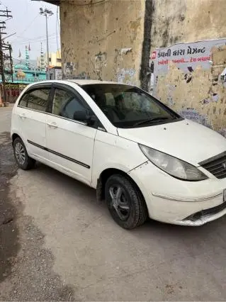 Tata Indica Vista VX Quadrajet 2011