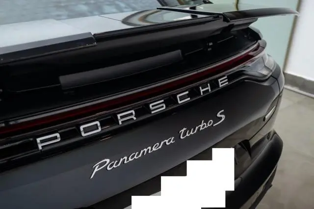 Porsche Panamera Turbo S 2023