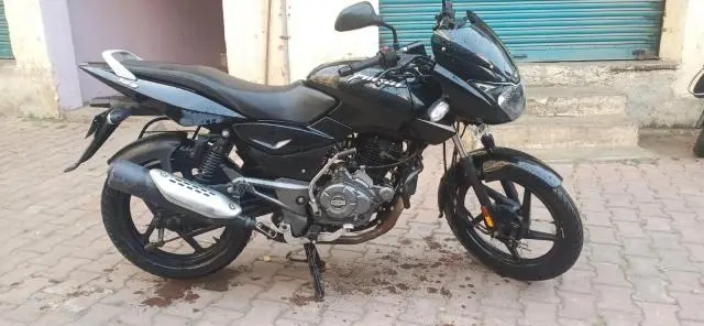 Bajaj Pulsar 125 Drum BS6 2021