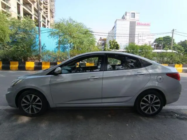 Hyundai Verna 1.6 SX 2013