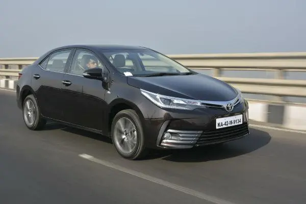 Toyota Corolla Price, Mileage, Specs, Reviews | Droom