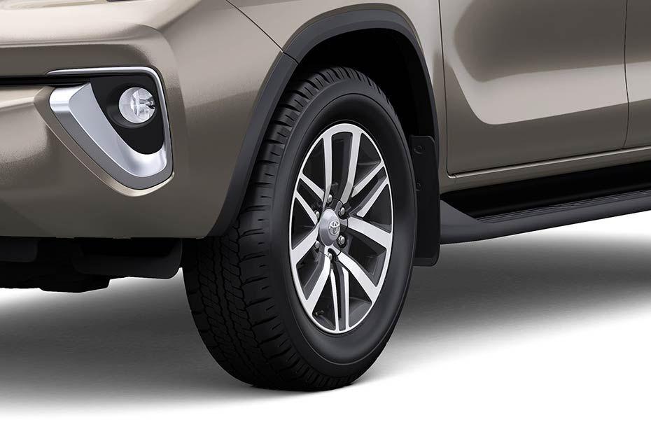 Toyota Fortuner 2.7 4x2 MT BS6 2020