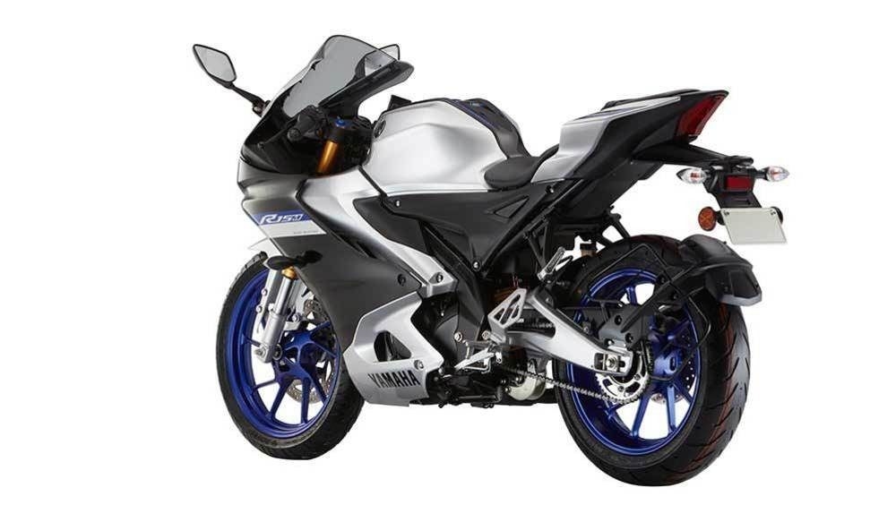 Yamaha YZF-R15 V4 Monster Energy Edition 2022 Price in India | Droom