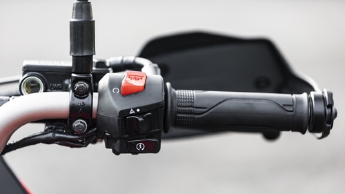 Honda CB200X DX 2022