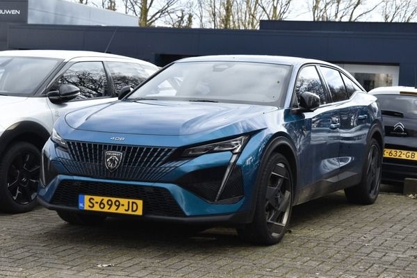 Peugeot 408