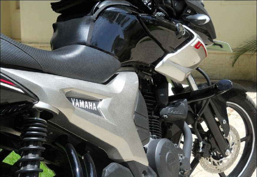 szr yamaha bike price