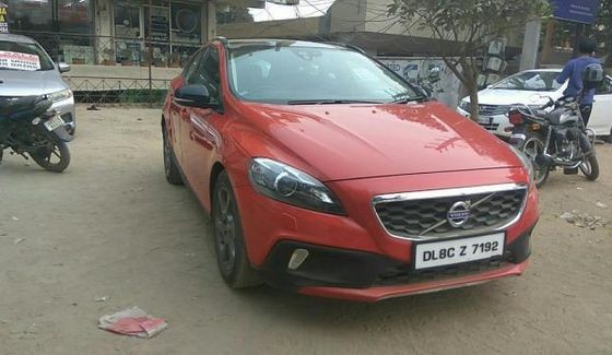 Used Volvo V40 Cross Country D3 2013