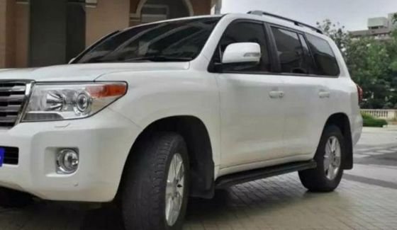 Used Toyota Land Cruiser LC200 VX 2011