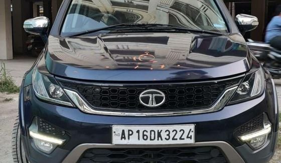 Used Tata Hexa XTA 4x2 6 STR 2017