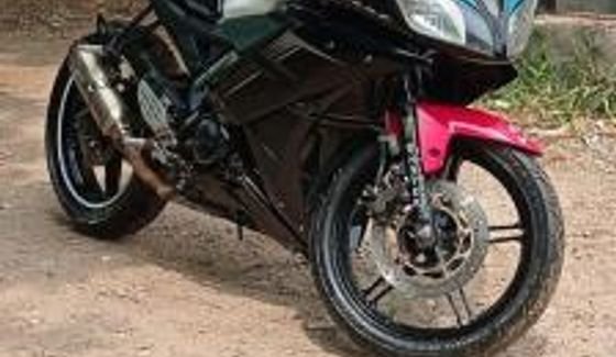 Used Yamaha YZF-R15 150cc 2010
