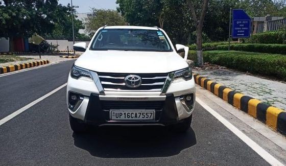 Used Toyota Fortuner 2.8 4x2 AT 2018