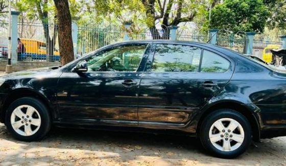 Used Skoda Laura AMBIENTE 2.0 TDI CR MT 2011
