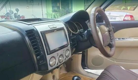Used Ford Endeavour 2.5L 4x2 2007