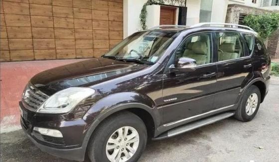 Used Mahindra Ssangyong Rexton RX7 2013