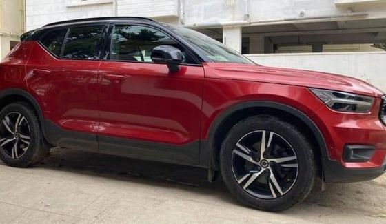 Used Volvo XC40 D4 R-Design 2018