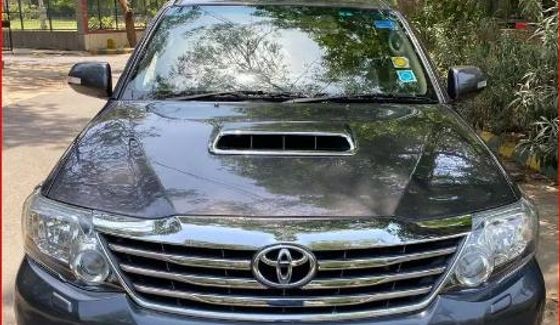 Used Toyota Fortuner 2.8 4x2 AT 2015