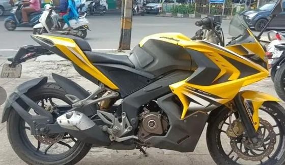 Used Bajaj Pulsar RS200 ABS 2015