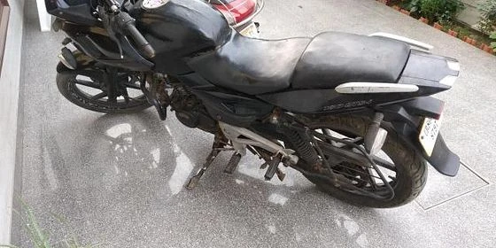 Used Bajaj Pulsar 220cc 2009