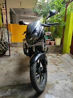 Used Bajaj Pulsar 220cc 2011