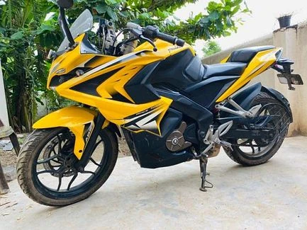 Used Bajaj Pulsar RS200 ABS 2015