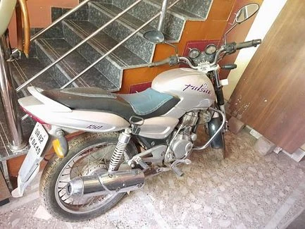 Used Bajaj Pulsar 150cc 2002