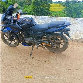 Used Bajaj Pulsar 220F 2020